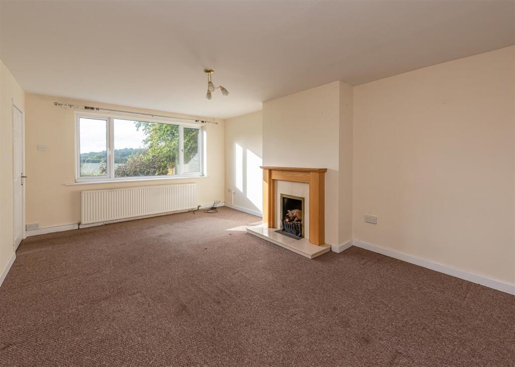 7 Shackerley Lane-lounge.jpg