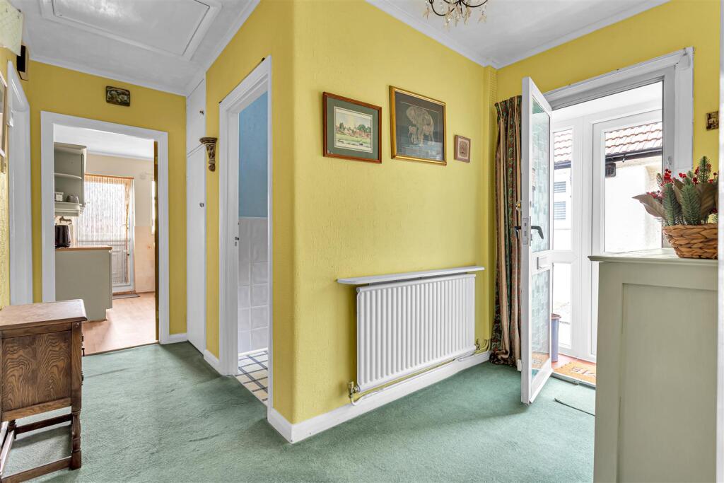 Ripston Way Hallway.jpg