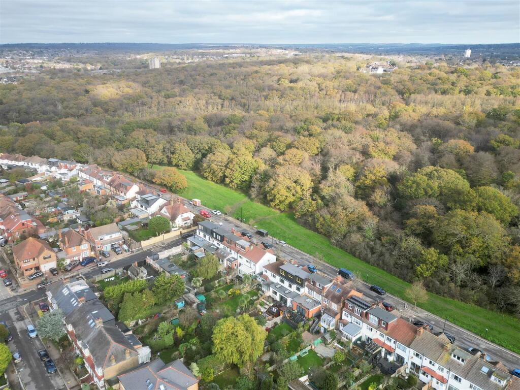 Beacontree Avenue, E17