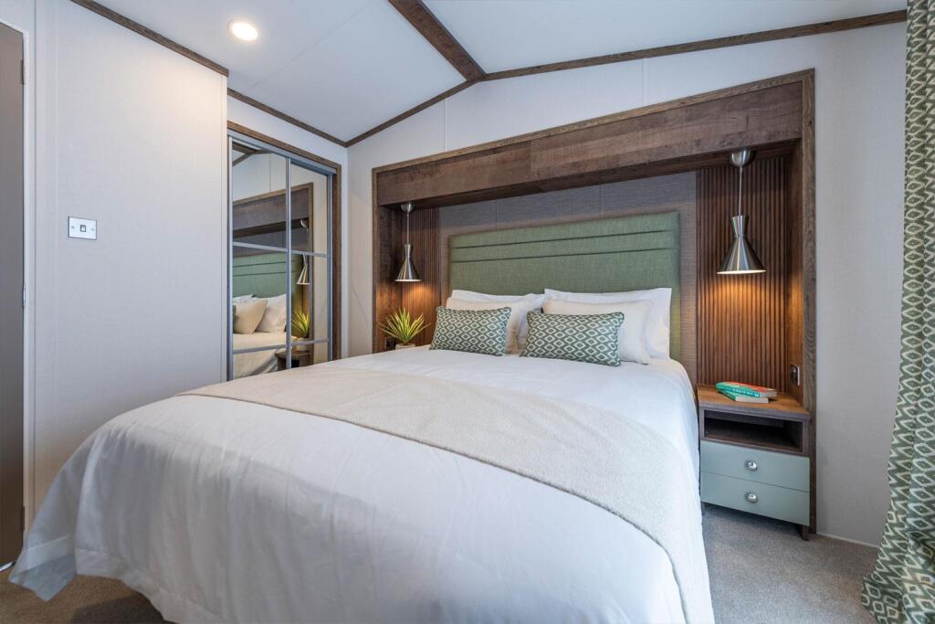 Plot-18-Regal-Harlington-Lodge-40-x-20,-2025-model