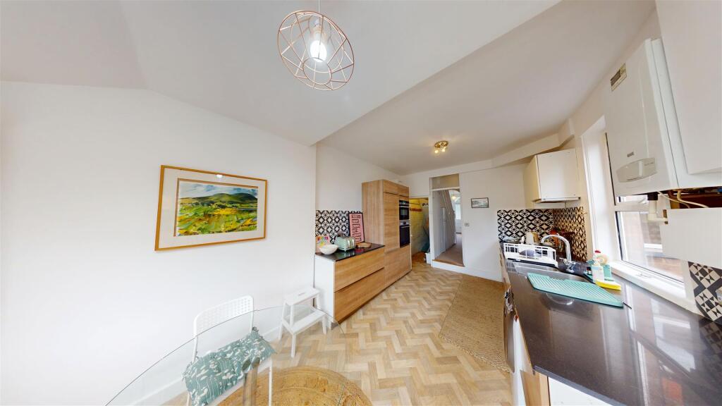 Kitchen/Breakfast Room