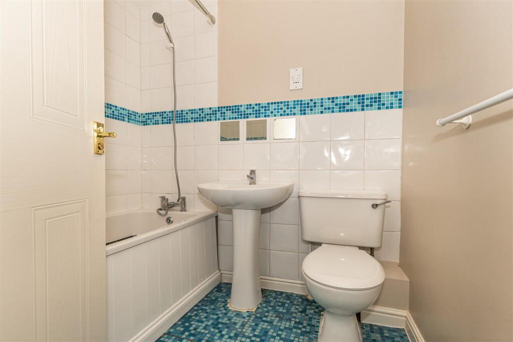 23 Cedar Drive (9).jpg