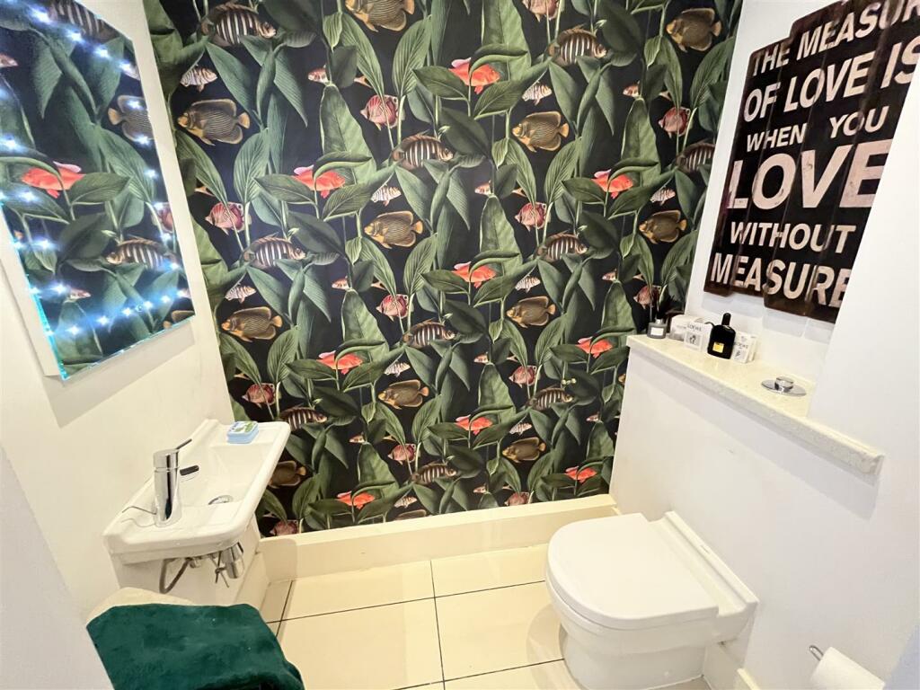 Ground Floor WC.jpg