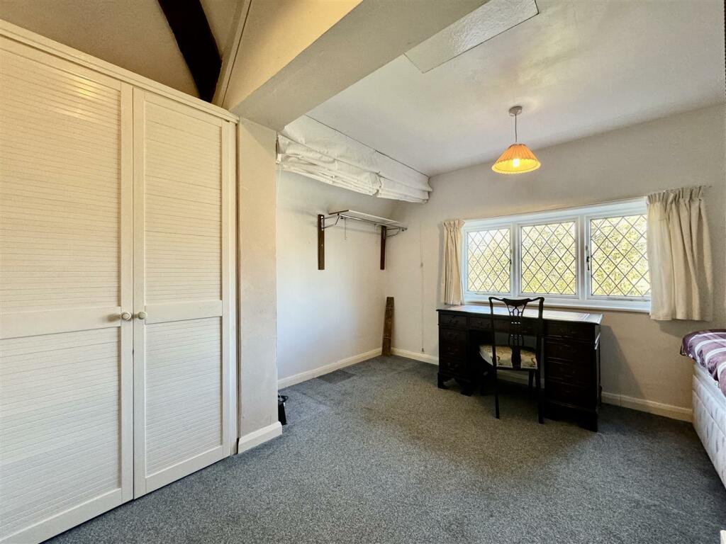 BEDROOM 3
