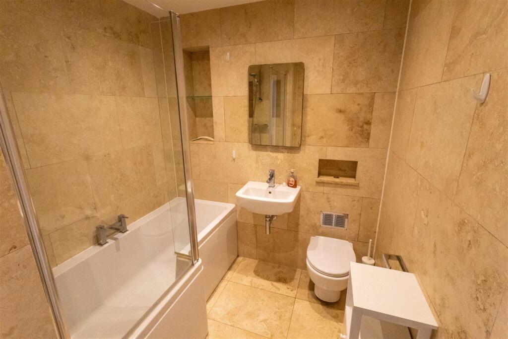 Burnt House Lane-12.jpg