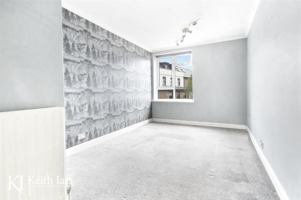 bedroom.jpg