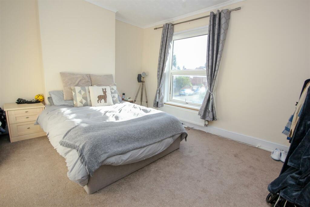 Master Bedroom.jpg