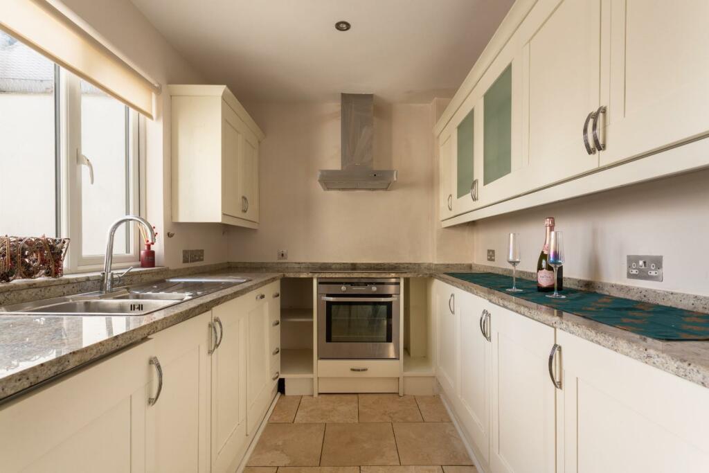 Chester Court-16.jpg