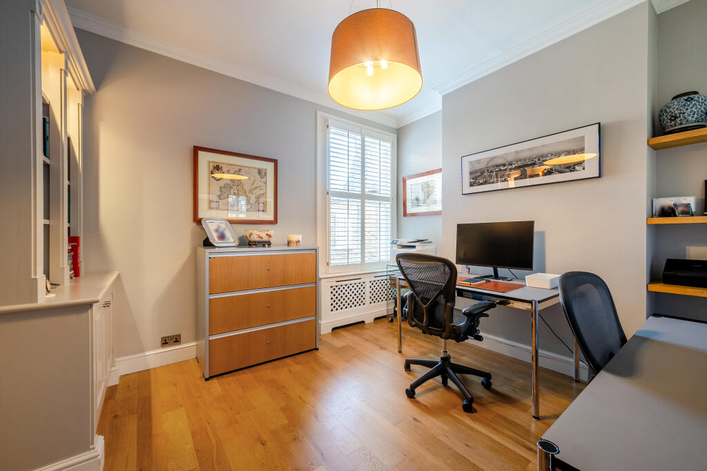 Bedroom/Study