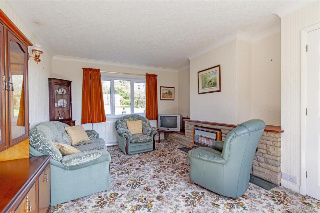 Reception Room-2.jpg