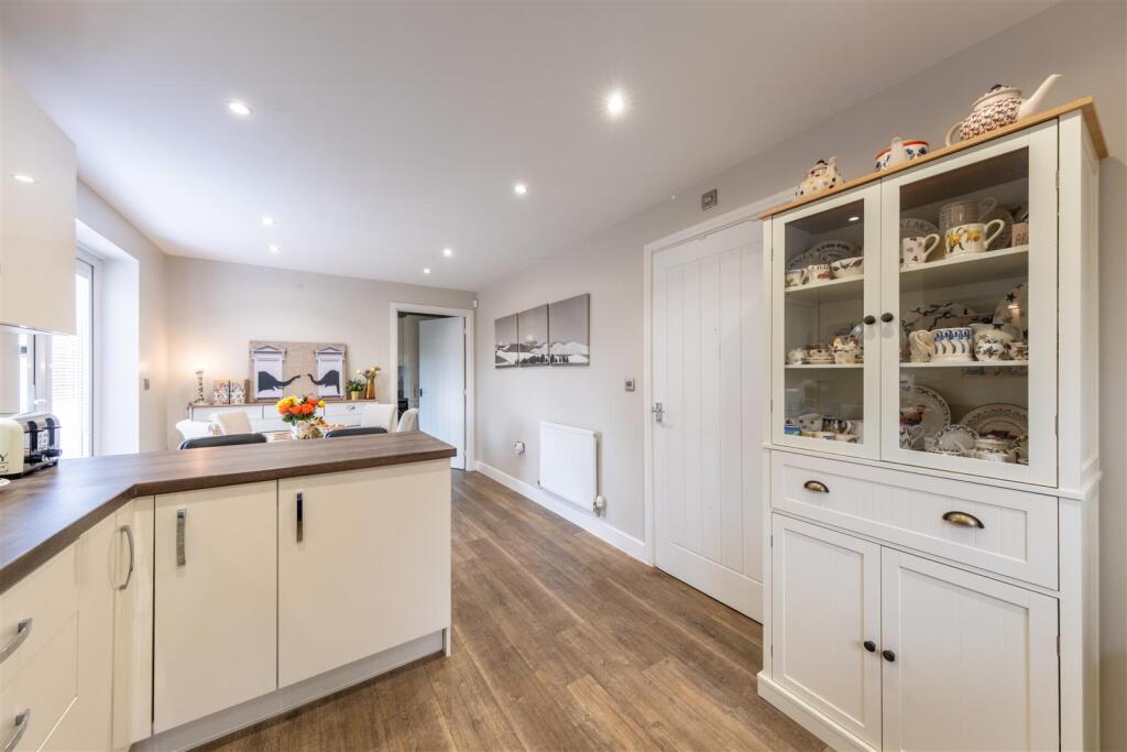 18 Williams Drive-003.jpg