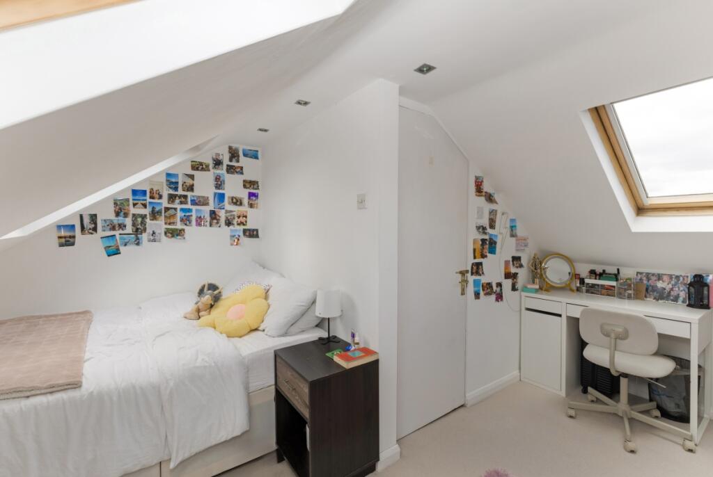 94937_80B-Bathurs...