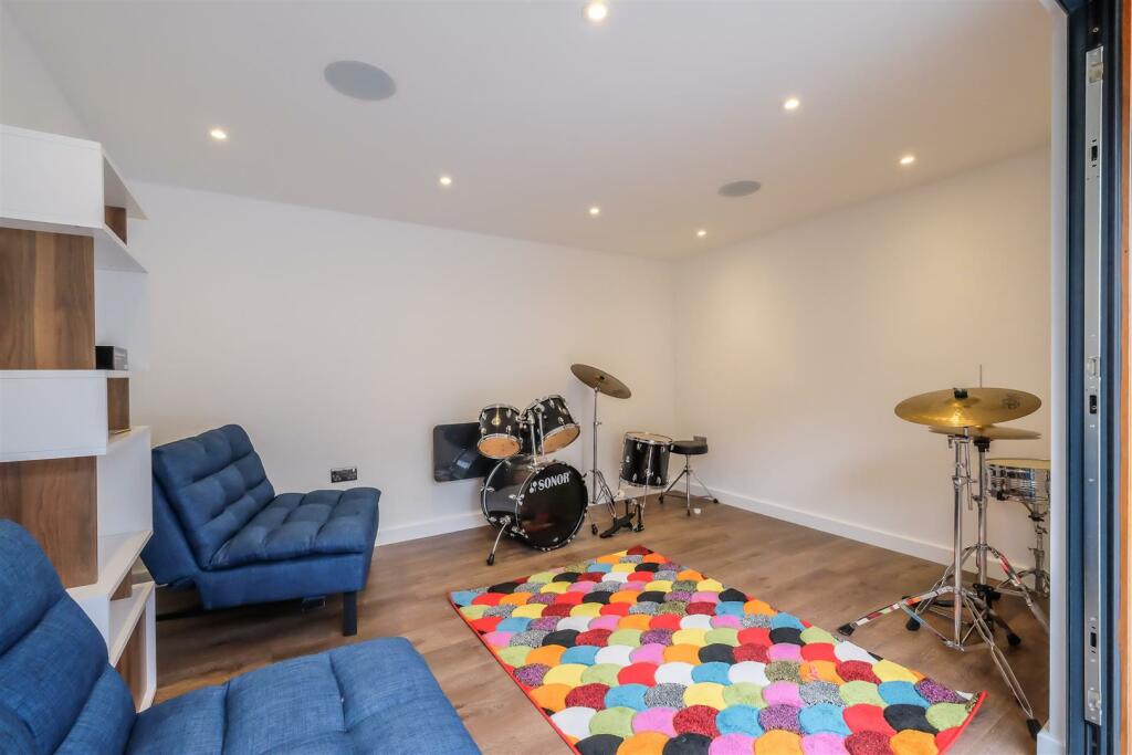 Garden Room