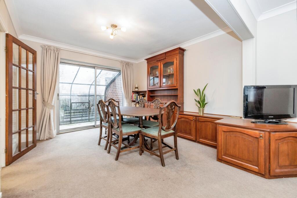 Lounge/dining Room
