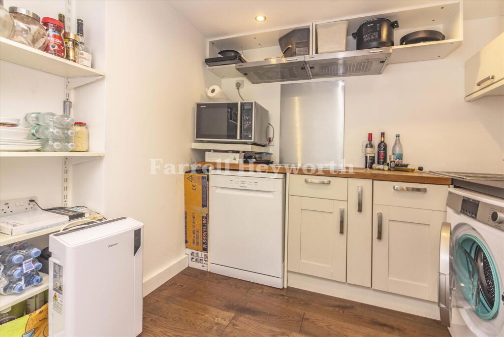 Kitchen b