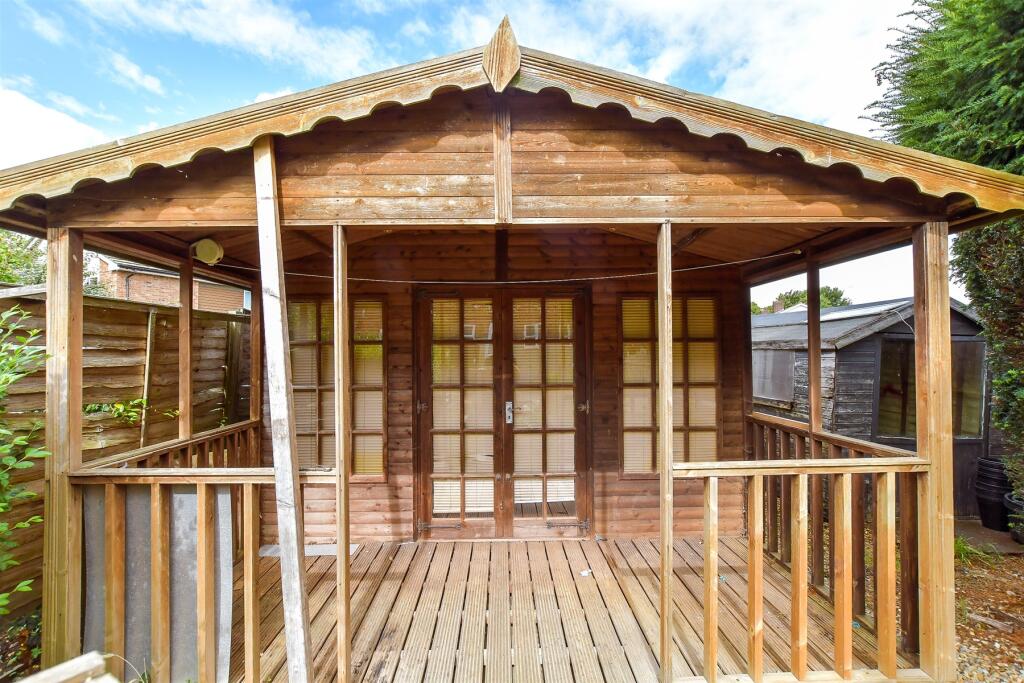 Workshop/Outbuildings