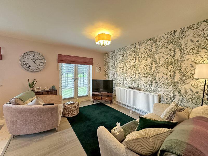 LOUNGE AREA