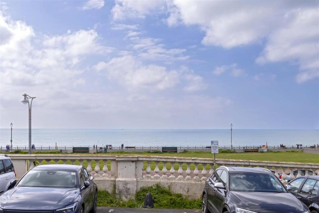 Adelaide Crescent_40.jpg