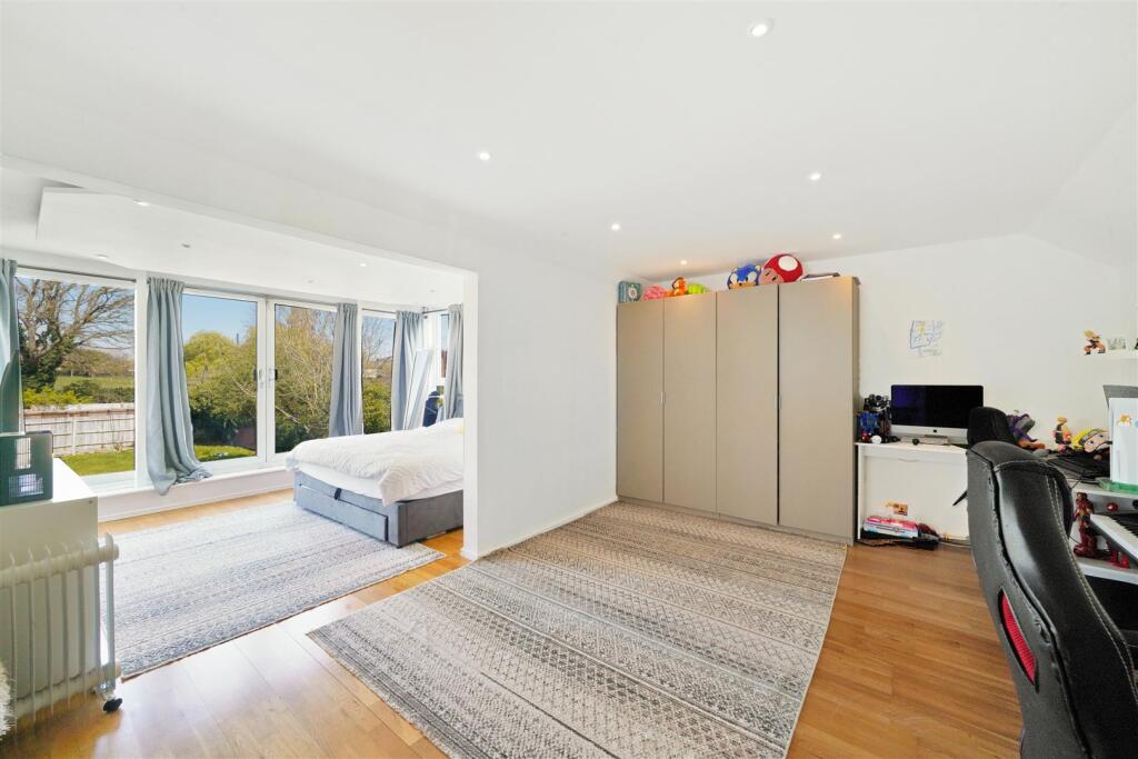 117 Eton Avenue - UeWgxnaadvErJfKhpPpR.jpg