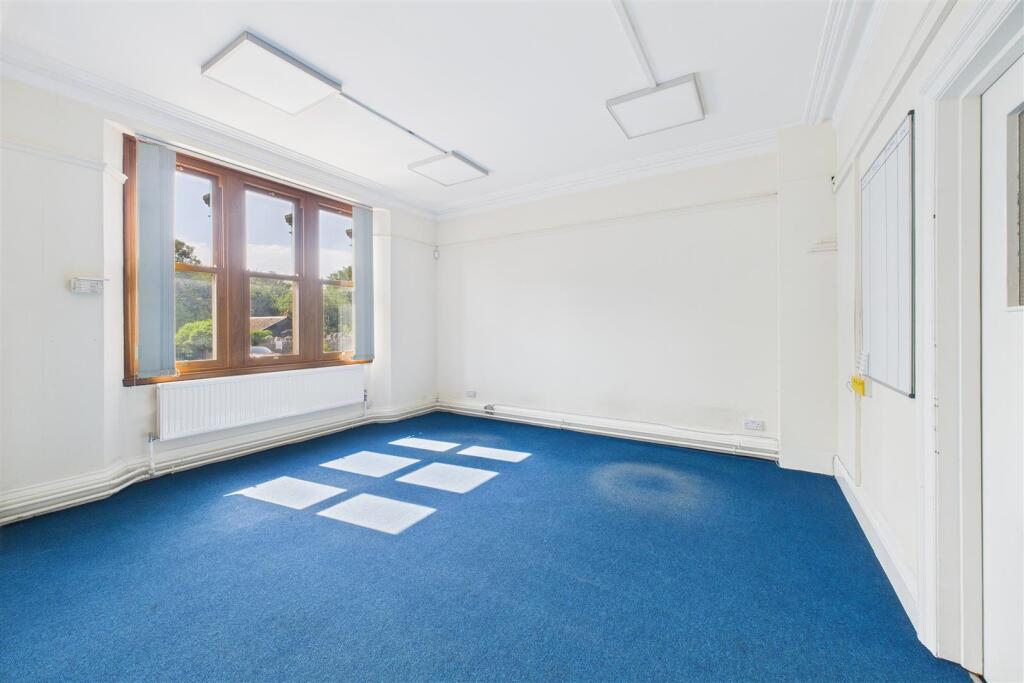 Wellsway House, 9, Wellsway Keynsham, B A N E S, B