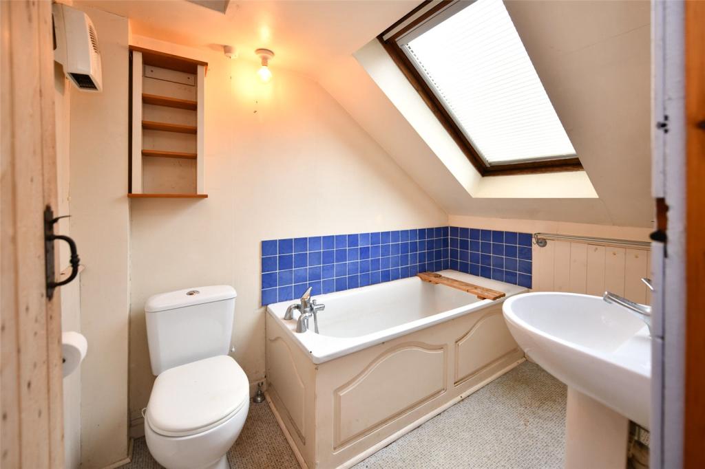 Bedroom 1 Ensuite