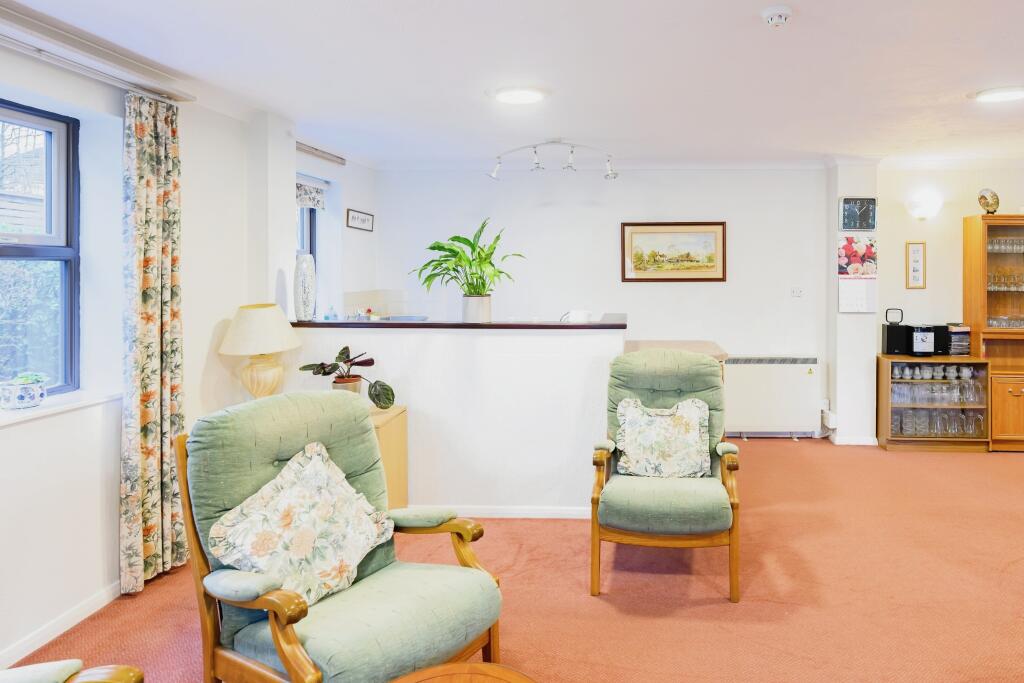 RESIDENTS LOUNGE