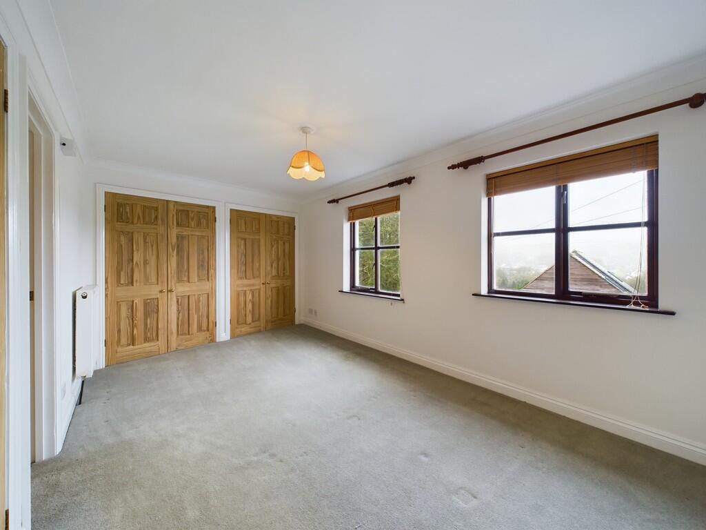 CAM02089G0-PR0194...