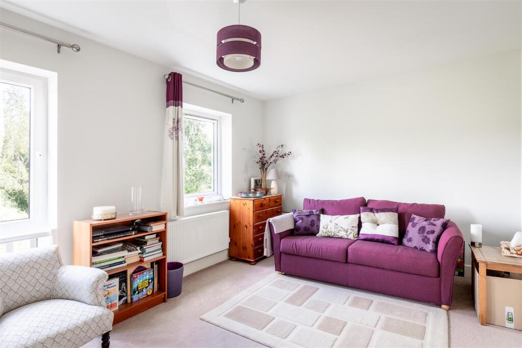 64 Lexington Drive-9.jpg