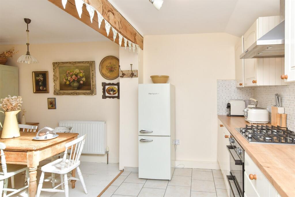 Lounge/ Kitchen