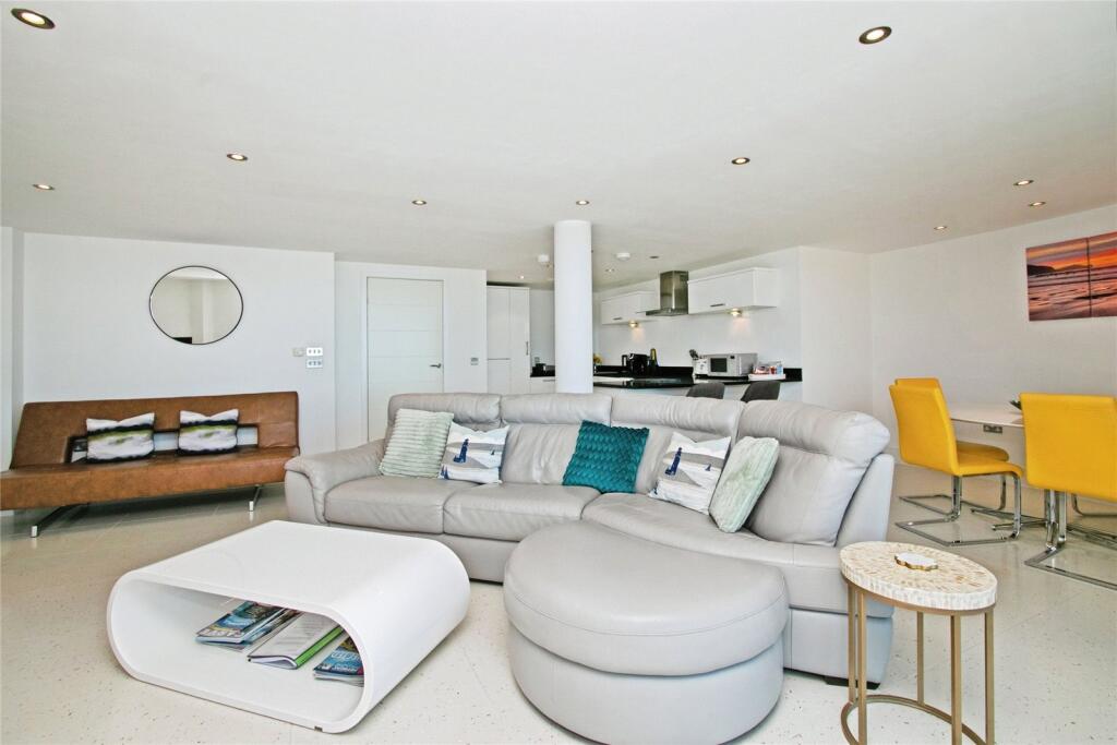 Lounge Area