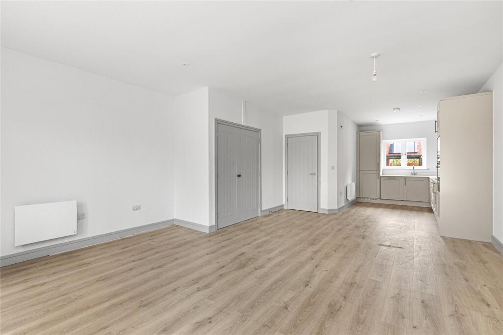 Living Room/Kitchen