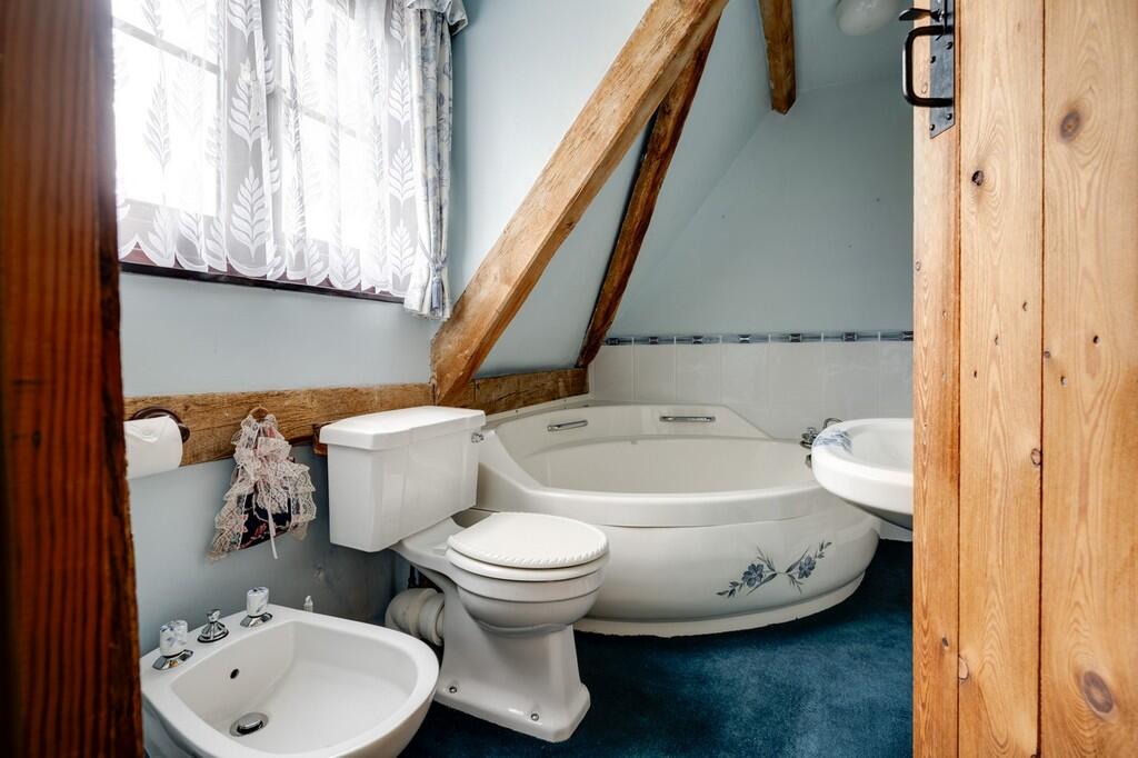 Barnfield House-3...