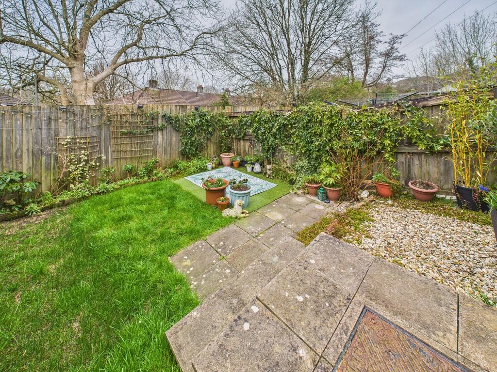 CAM02089G0-PR0428...