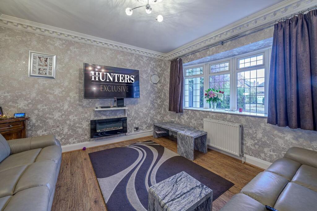 Lounge Dining Room 4