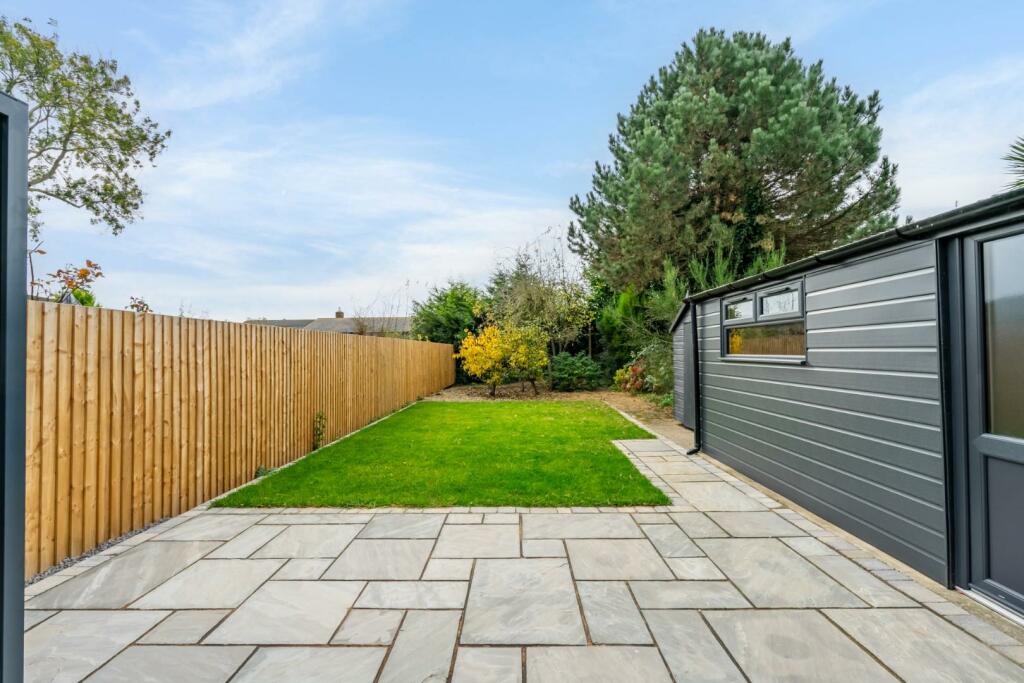 eastward ave (17 of 30).jpg