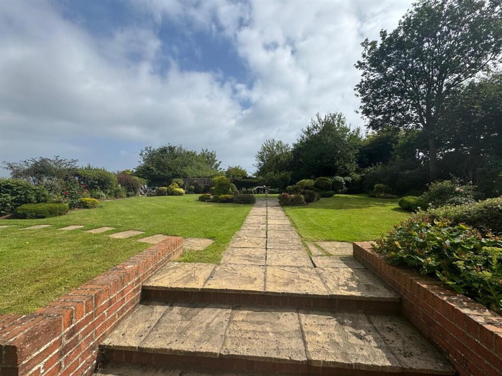 Outside 3.jpg