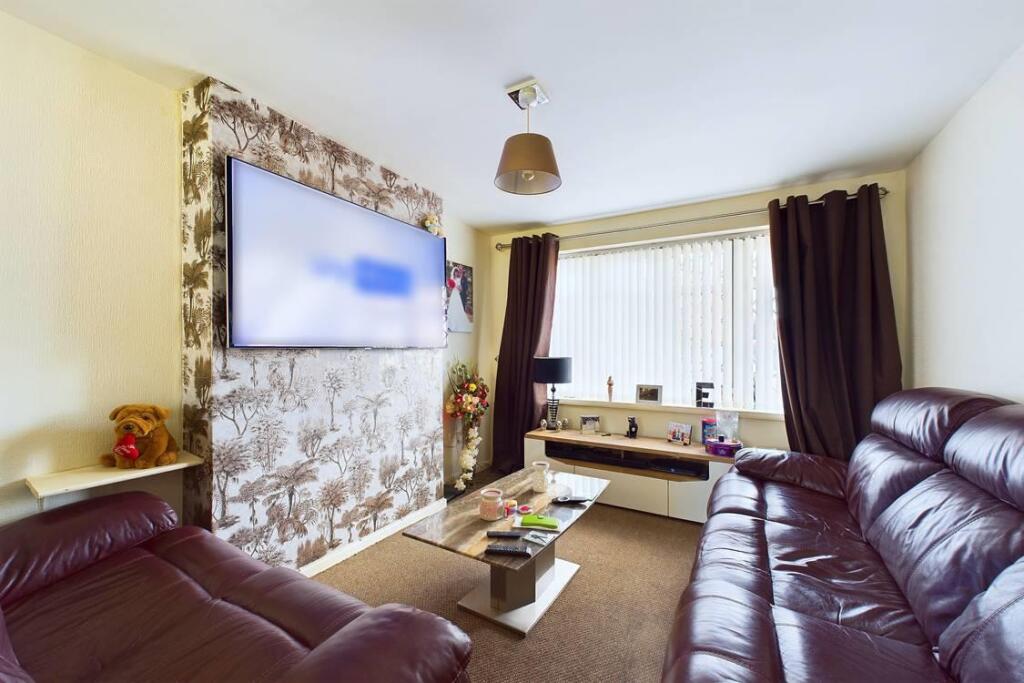 lounge 1.jpg