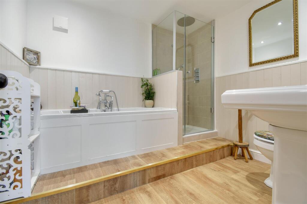 Ground floor bathroom
