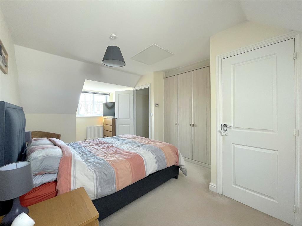 Bedroom One (2).jpeg