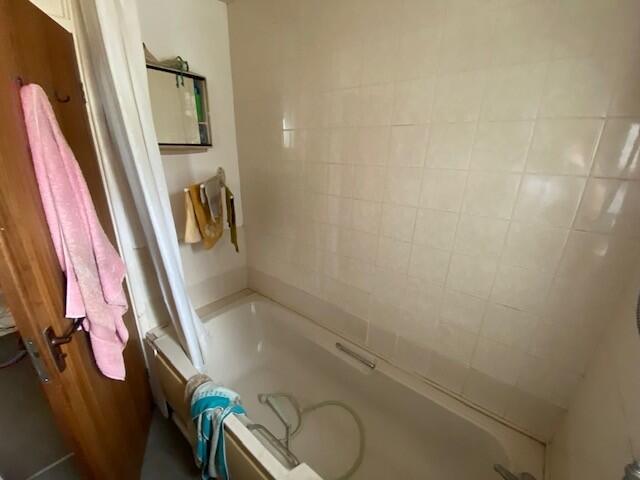 Bathroom T202508051049.jpg