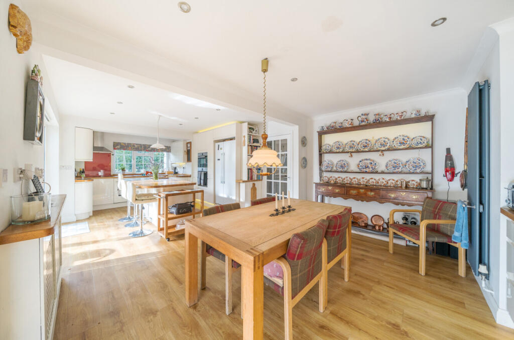 1319439-18-686829...