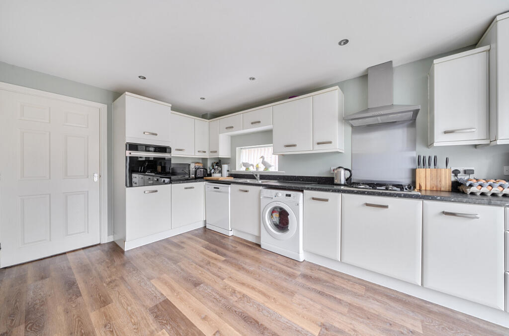 1375638-17-69088f...