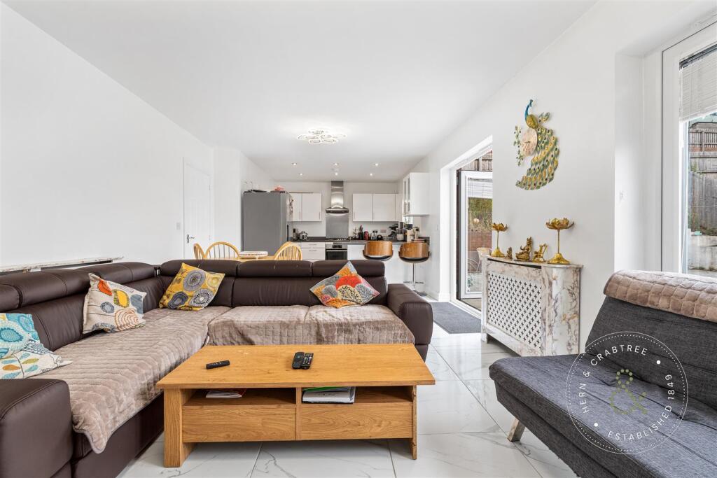 Rhodfa Lewis, Old St Mellons (8).jpg