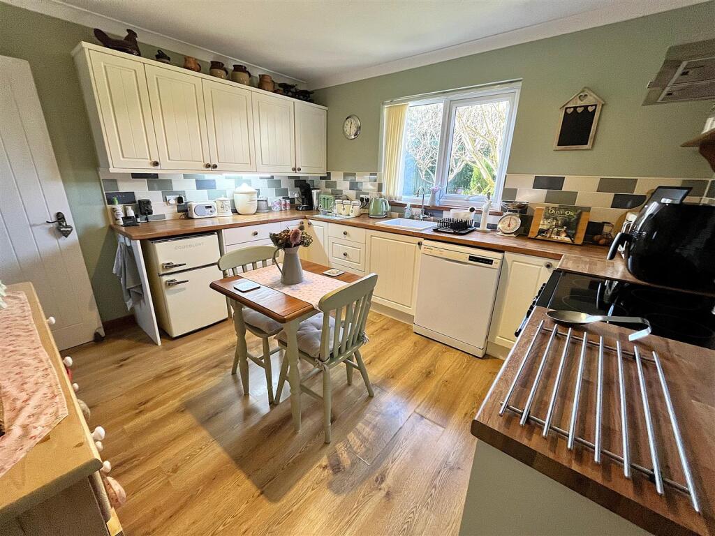 Kitchen.jpeg