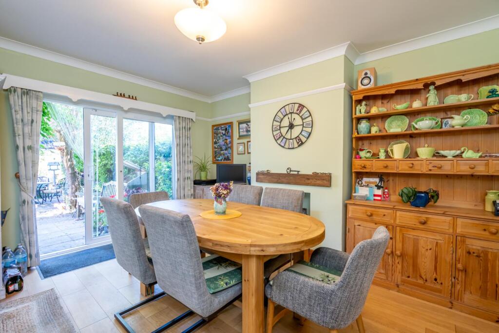 Dining Room.jpg