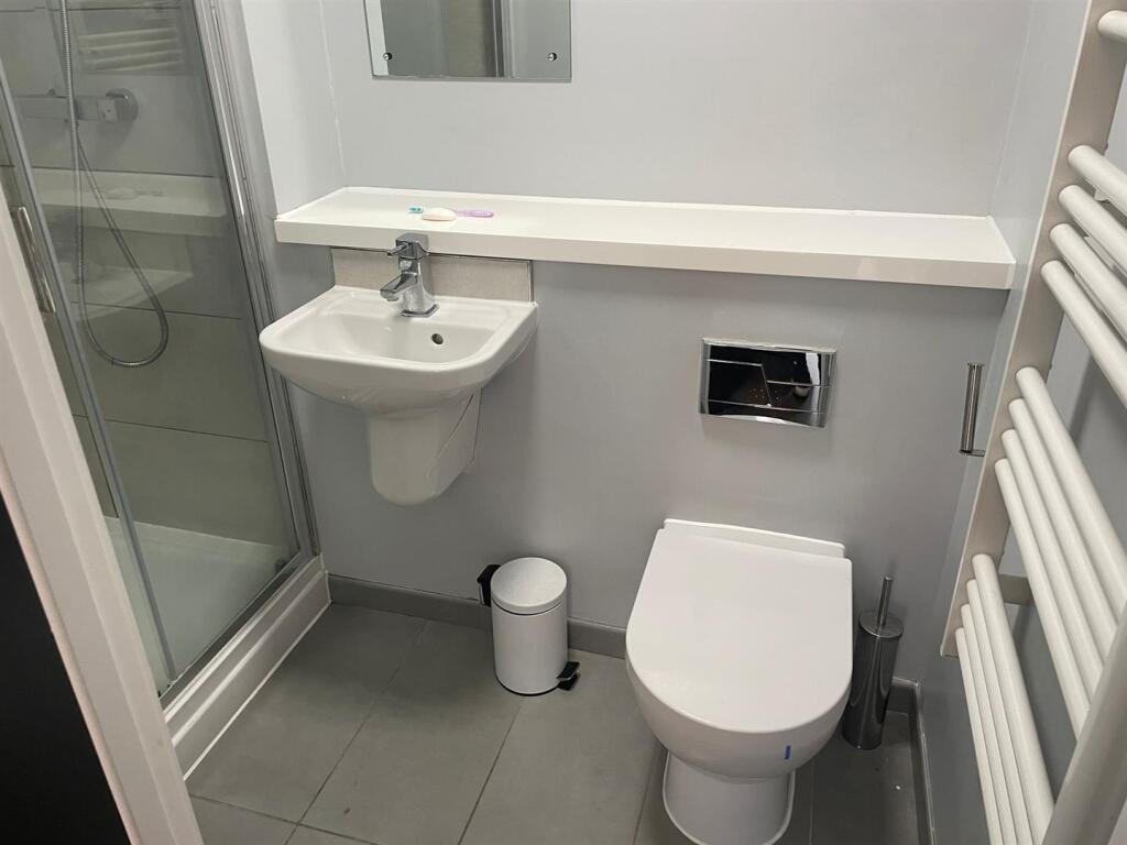 f3, 20 hyde terrace - room 3  - 5.jpeg