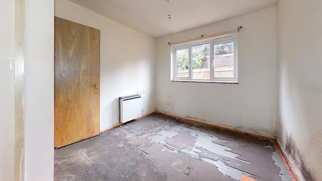 Flat 31, Cotton Avenue, Acton, London, W3 6YE