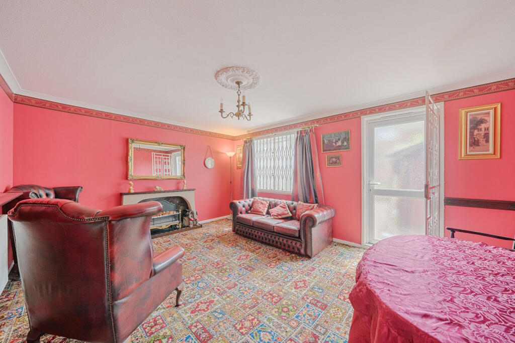 1296955-22-682dc5...