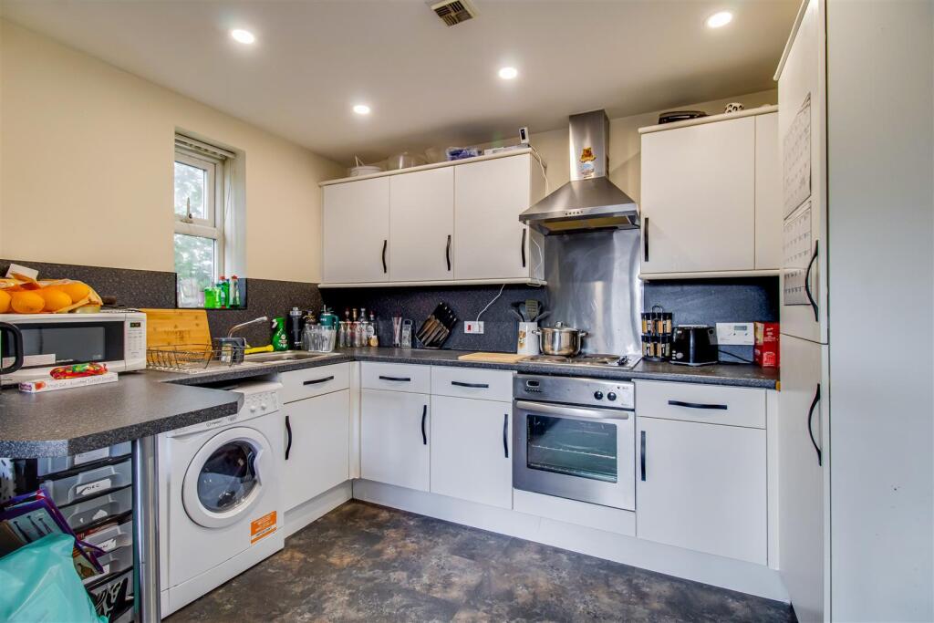 OPEN PLAN LIVING KITCHEN
