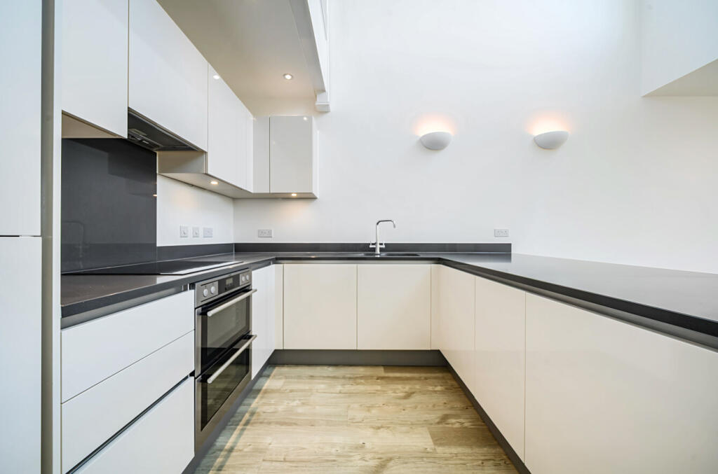 1346059-11-68baa9...